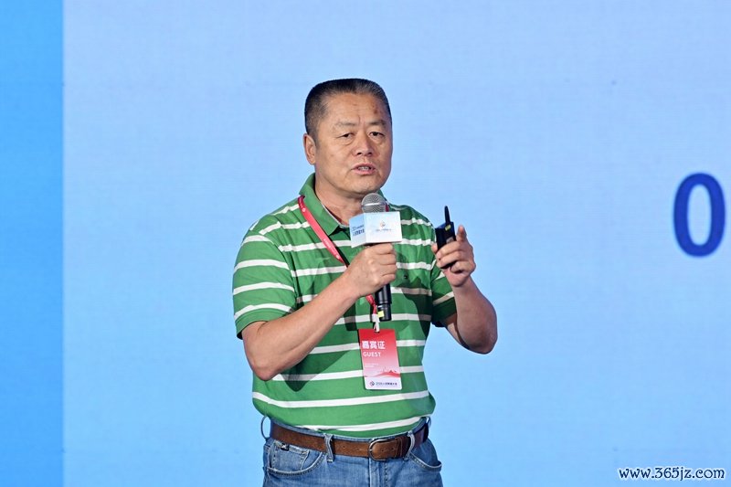 国度数据大师商讨委员会委员、北京交通大学提拔张向宏。东说念主民网记者 翁奇羽摄